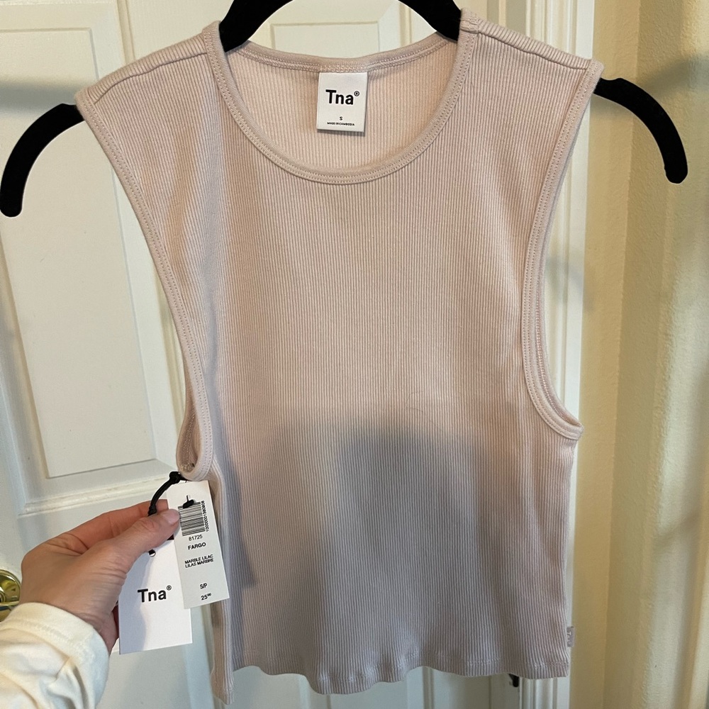 Aritzia TNA cropped tank